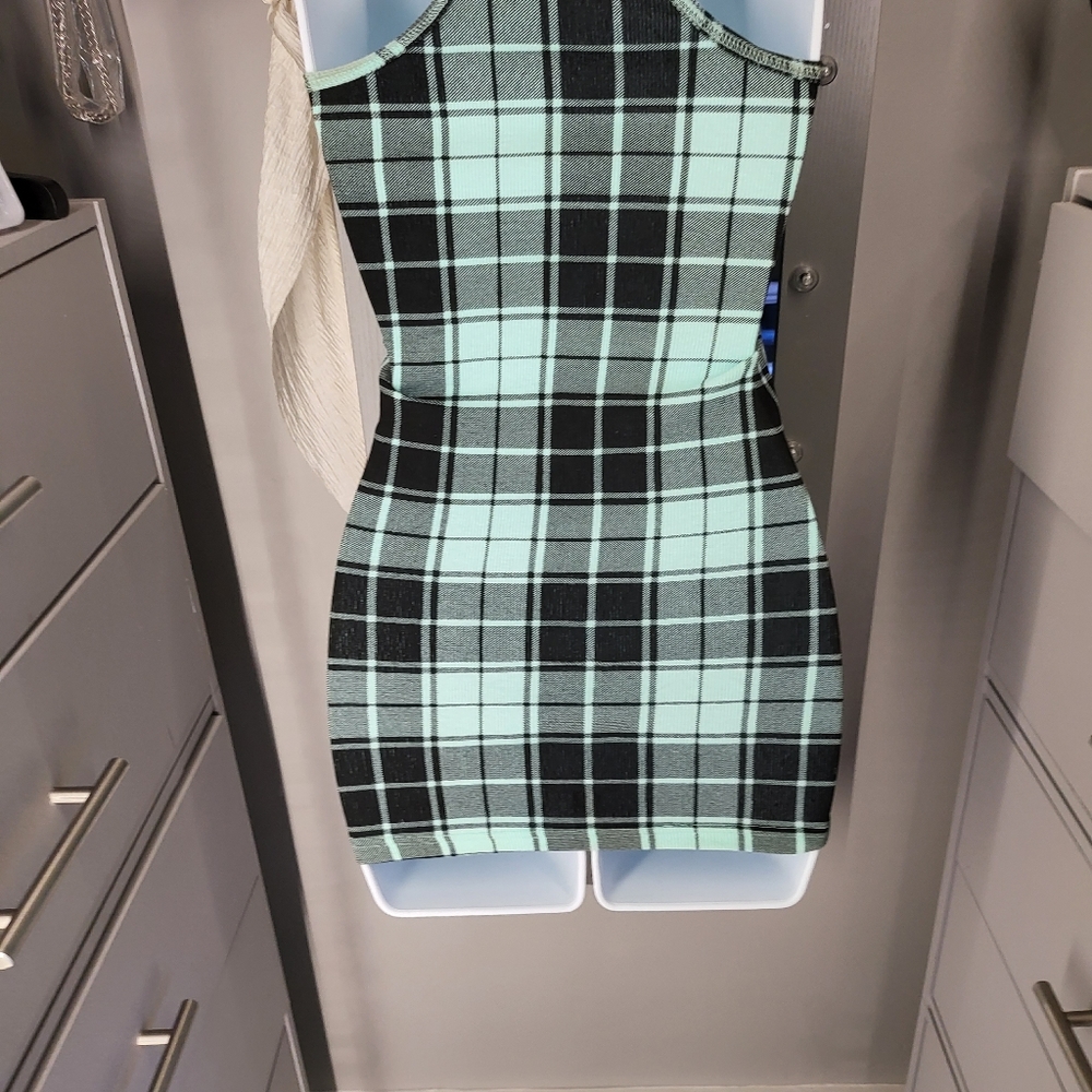 No boundaries long plaid tank - Picture 5 of 7